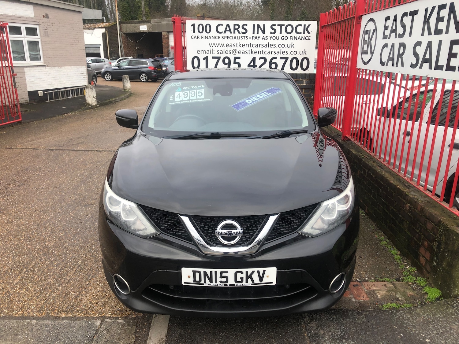 Used Nissan Qashqai 2015 for sale - 77287352: Photo 2