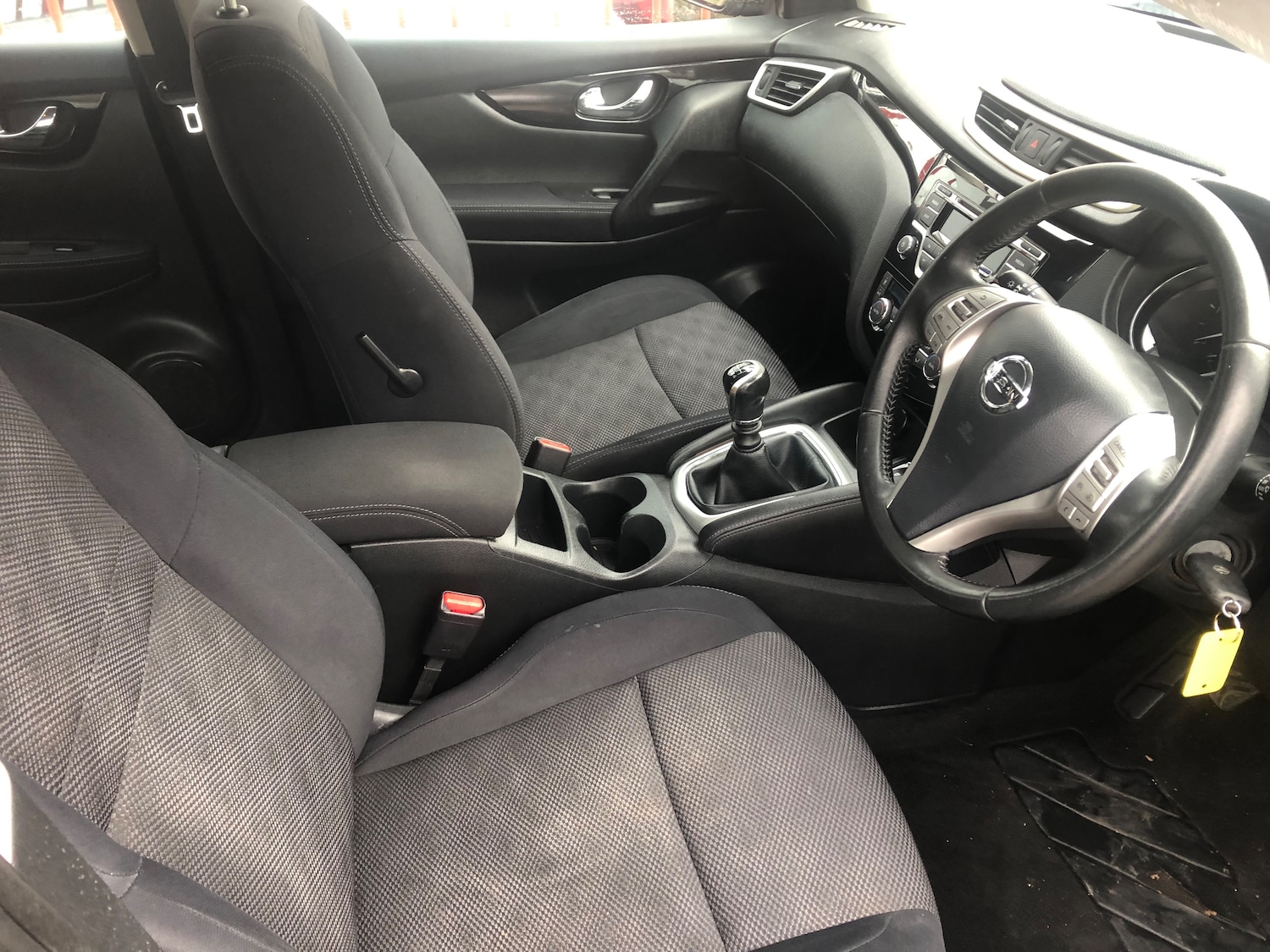 Used Nissan Qashqai 2015 for sale - 77287352: Photo 8