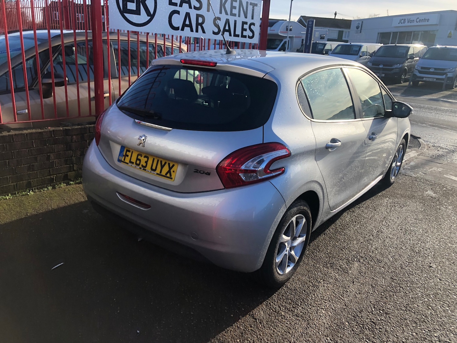 Used Peugeot 208 2013 for sale - 77631359: Photo 7