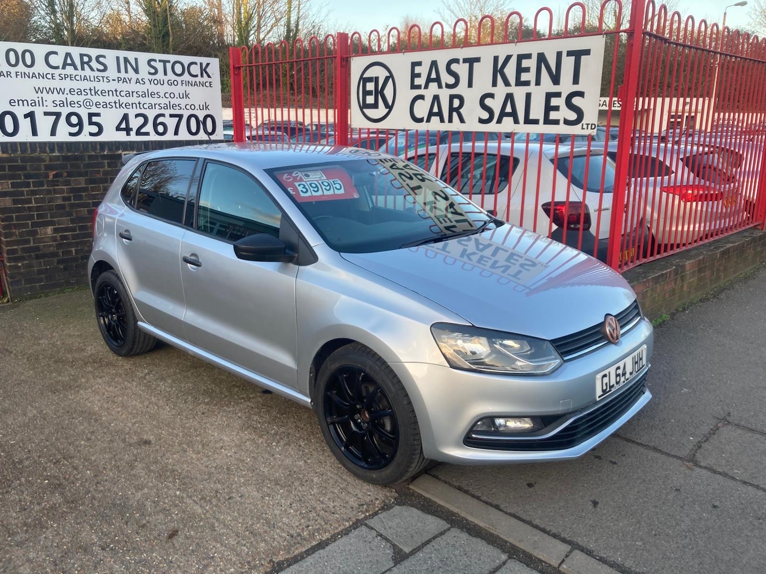 Used Volkswagen Polo 2014 for sale - 76896389: Photo 1