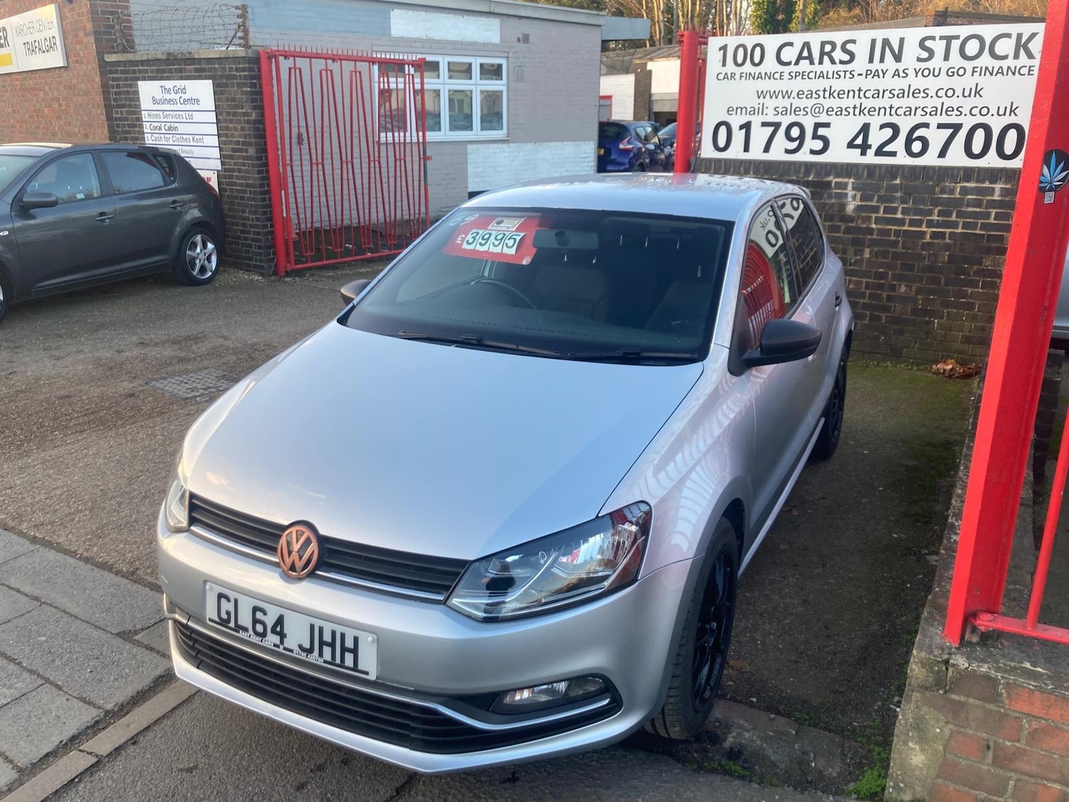 Used Volkswagen Polo 2014 for sale - 76896389: Photo 3