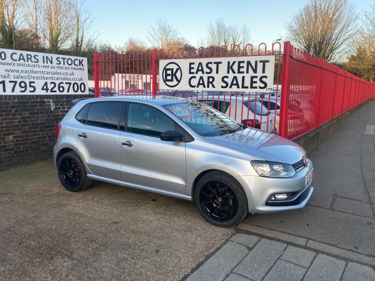 Used Volkswagen Polo 2014 for sale - 76896389: Photo 4