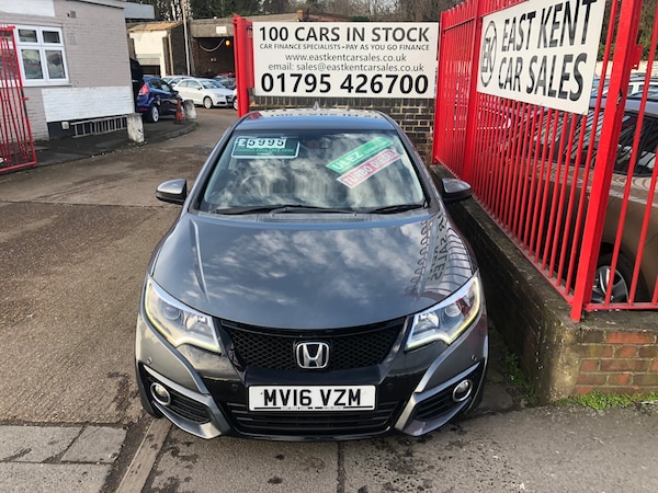 Used Honda Civic 2016 for sale - 73044041: Photo 2