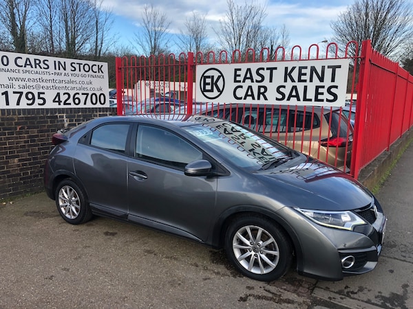 Used Honda Civic 2016 for sale - 73044041: Photo 4