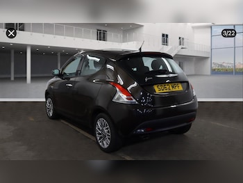 Used Chrysler Ypsilon 2012 for sale - 76980005: Photo