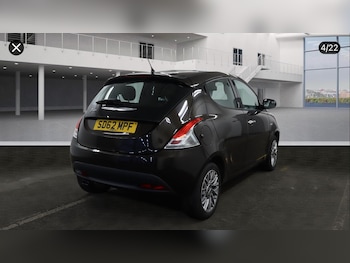 Used Chrysler Ypsilon 2012 for sale - 76980005: Photo
