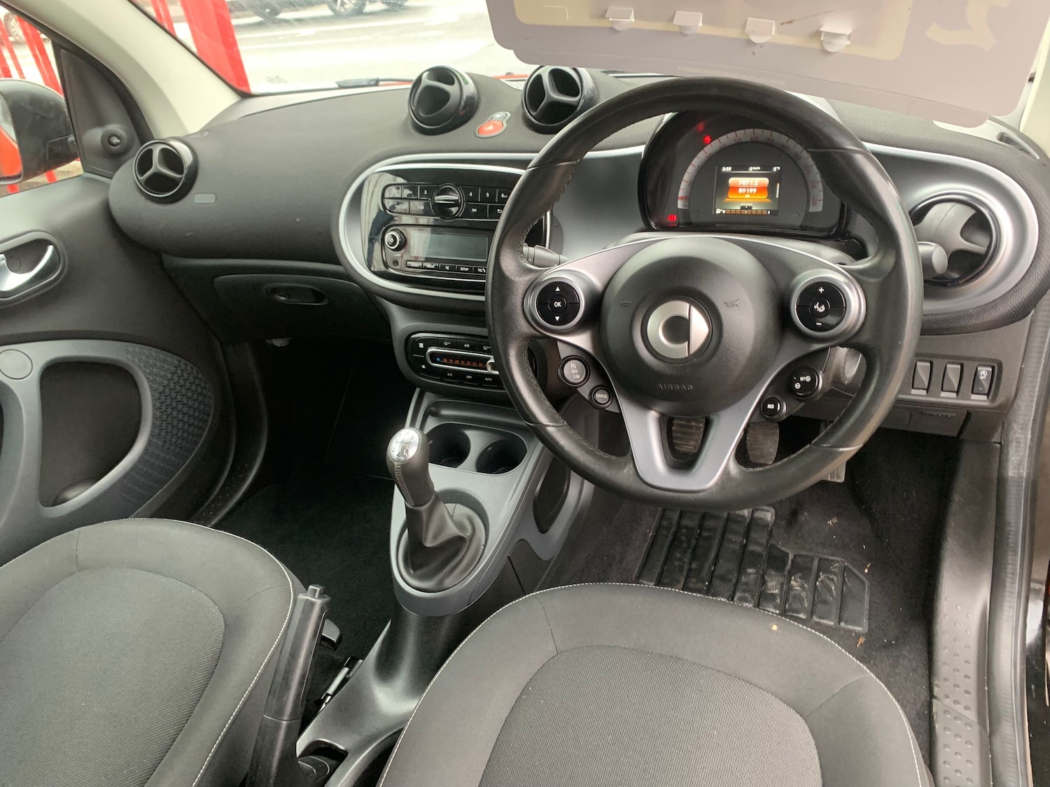 Used smart fortwo 2018 for sale - 77139294: Photo 8