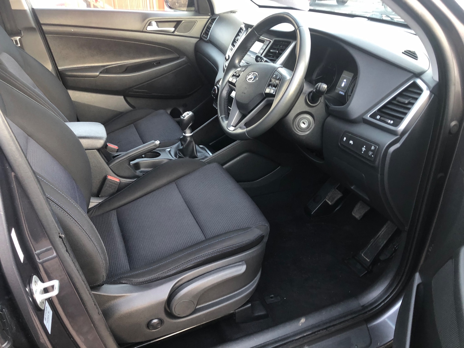 Used Hyundai TUCSON 2017 for sale - 77355221: Photo 9