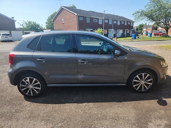 Used Volkswagen Polo 2012 for sale - 78496836: Photo