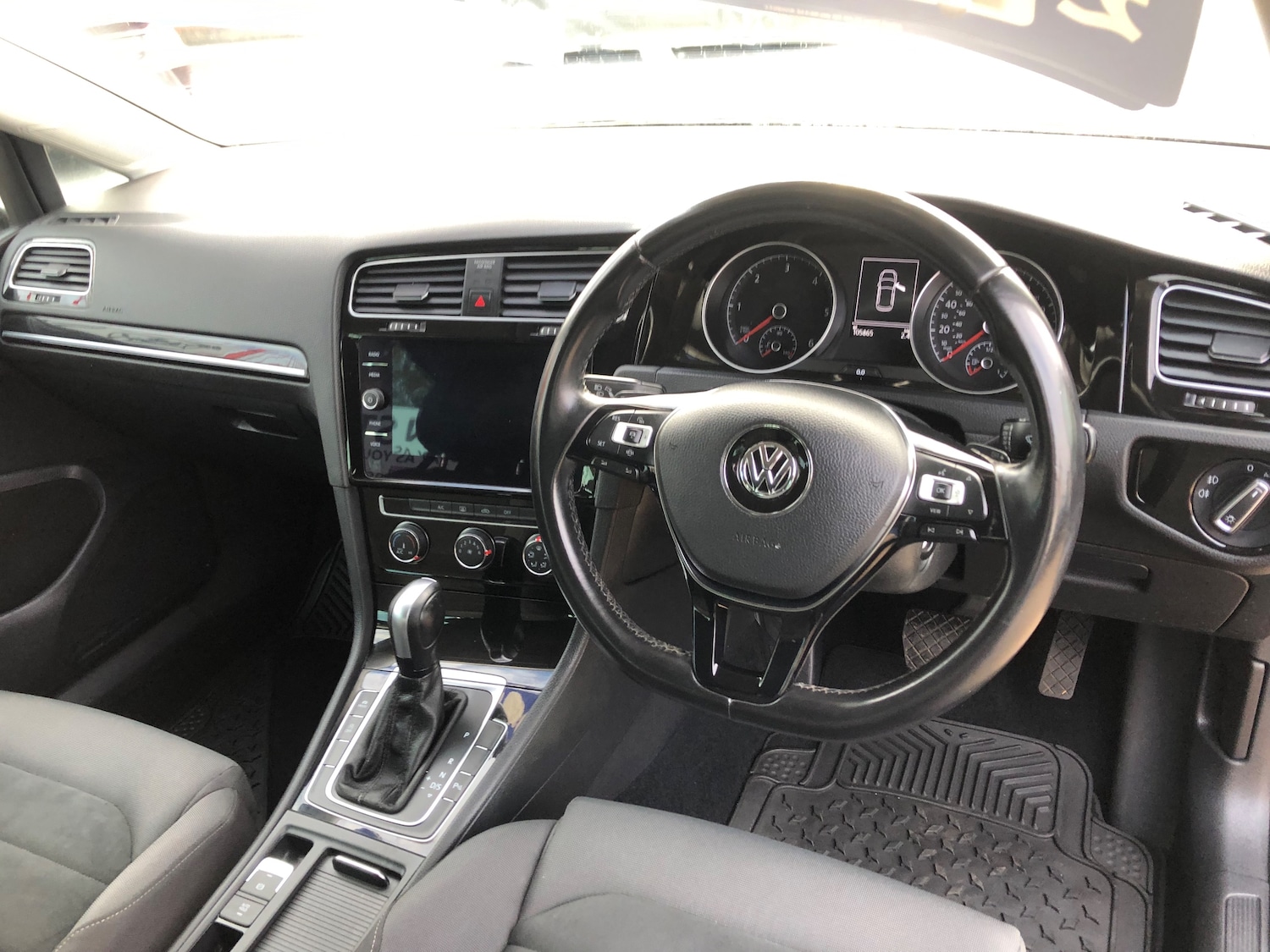 Used Volkswagen Golf 2020 for sale - 76311673: Photo 8