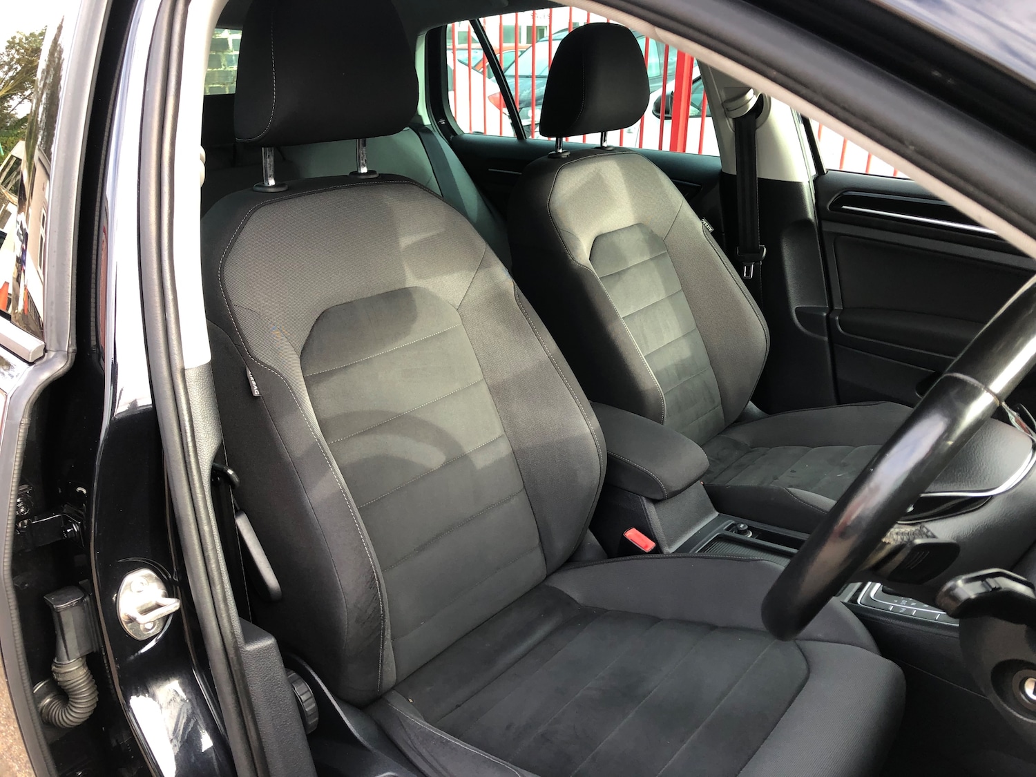 Used Volkswagen Golf 2020 for sale - 76311673: Photo 9