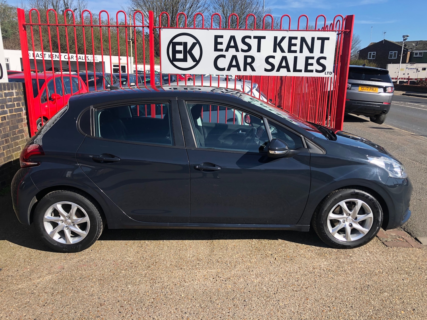 Used Peugeot 208 2017 for sale - 77719043: Photo 5