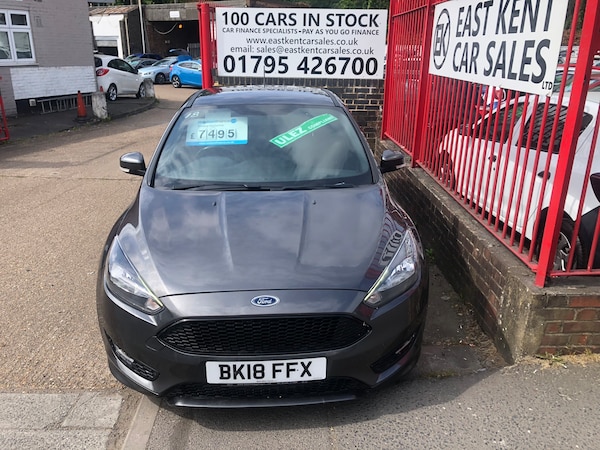 Used Ford Focus 2018 for sale - 74582037: Photo 2