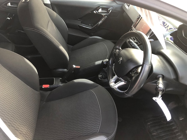 Used Peugeot 208 2016 for sale - 74261308: Photo 8