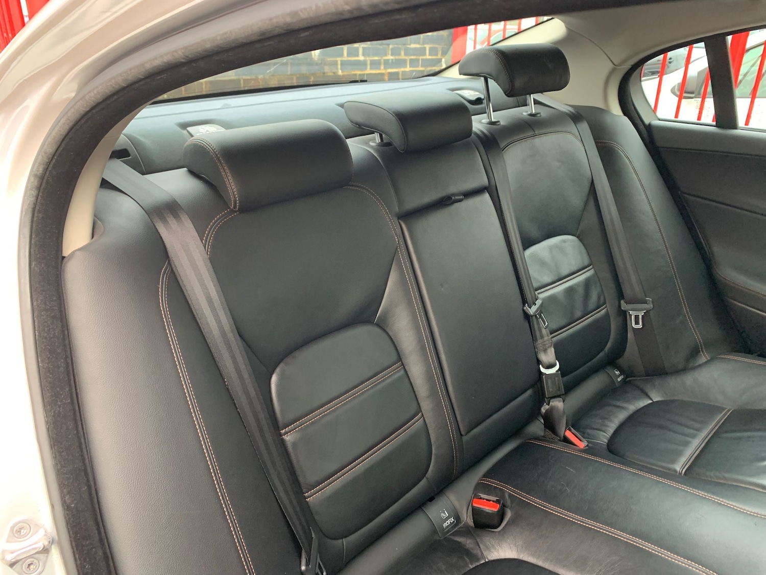 Used Jaguar XE 2017 for sale - 77148593: Photo 11