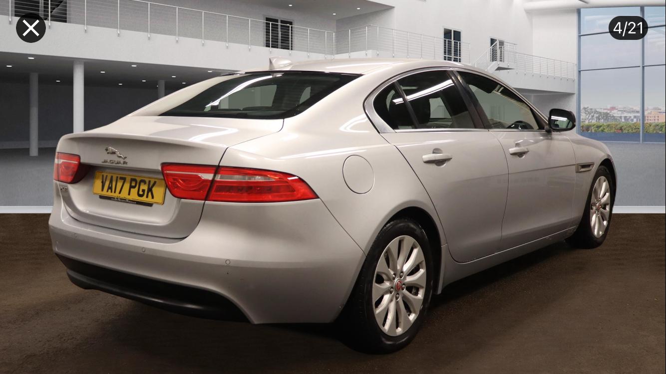 Used Jaguar XE 2017 for sale - 77148593: Photo 4