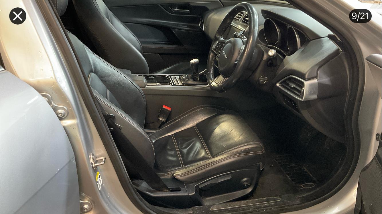 Used Jaguar XE 2017 for sale - 77148593: Photo 5