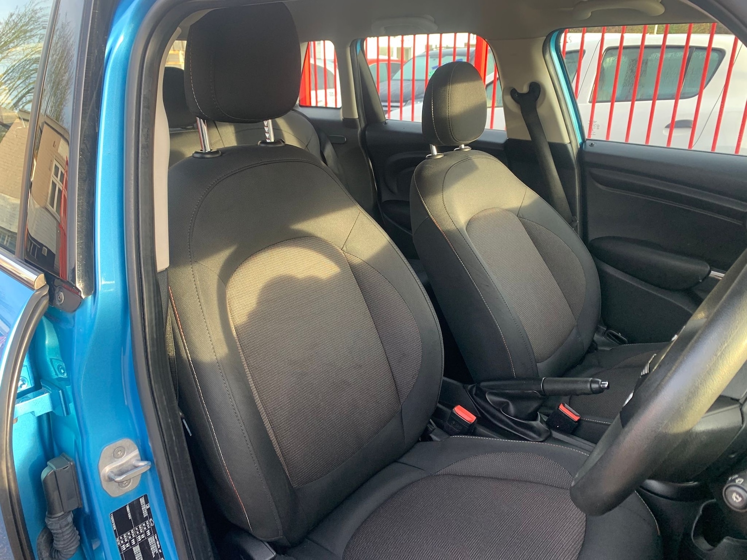 Used MINI Hatch 2017 for sale - 76934260: Photo 8