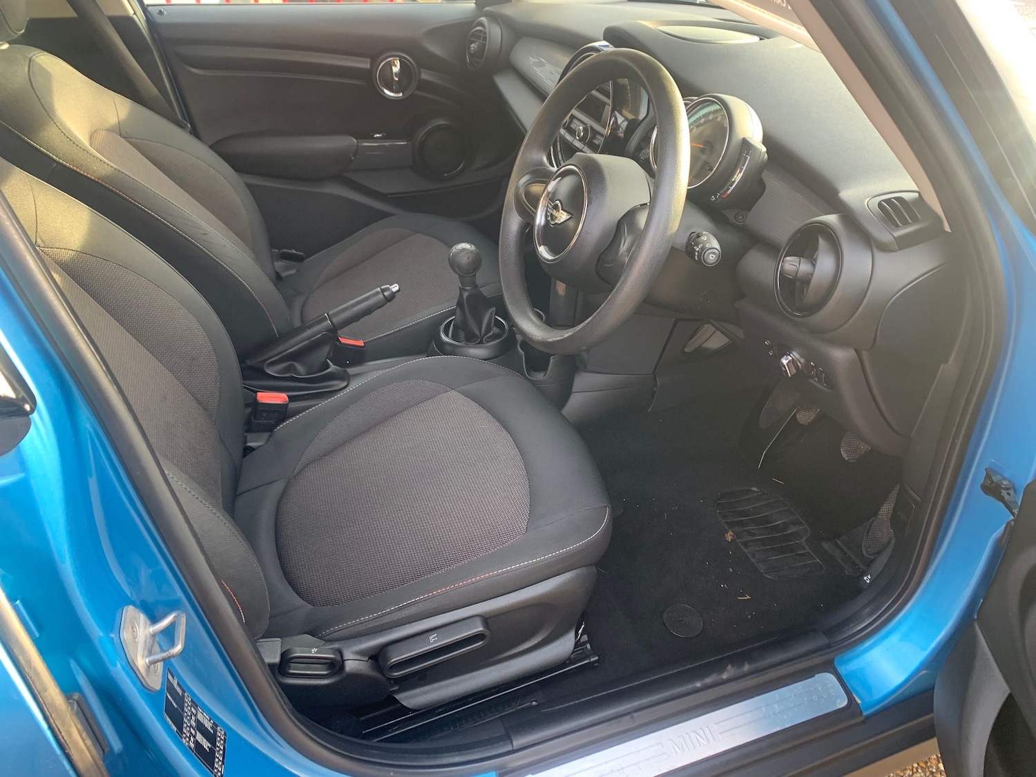 Used MINI Hatch 2017 for sale - 76934260: Photo 9