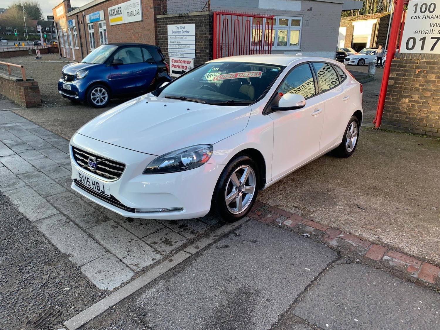 Used Volvo V40 2015 for sale - 77161251: Photo 3