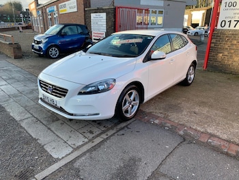 Used Volvo V40 2015 for sale - 77161251: Photo