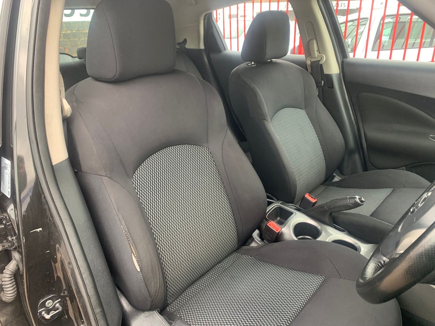 Used Nissan Juke 2016 for sale - 77617002: Photo 9