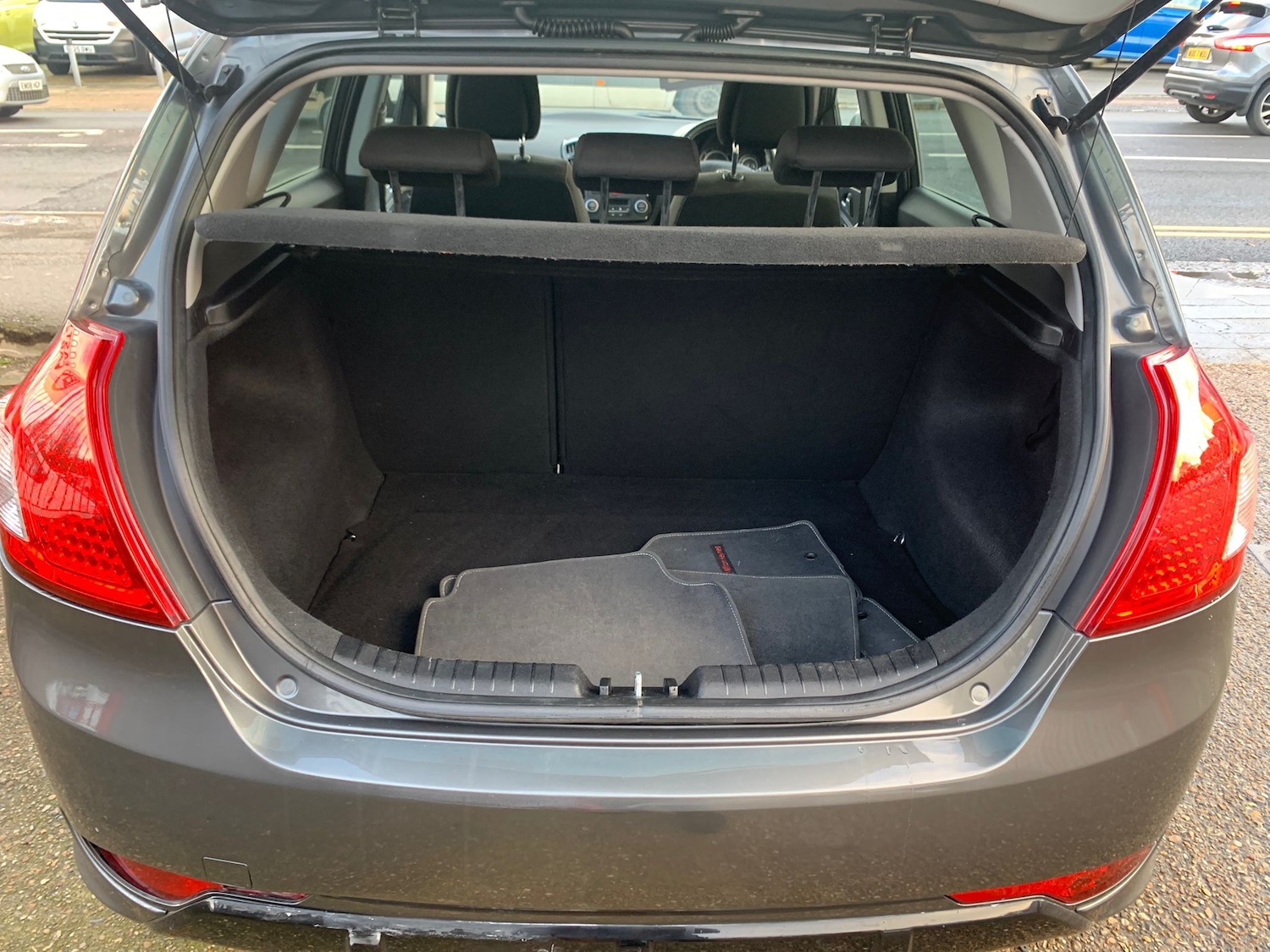 Used Kia Ceed 2011 for sale - 76783316: Photo 14