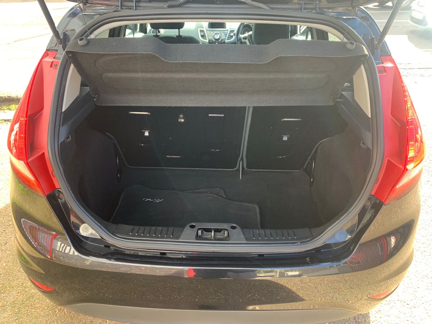 Used Ford Fiesta 2011 for sale - 77654089: Photo 13