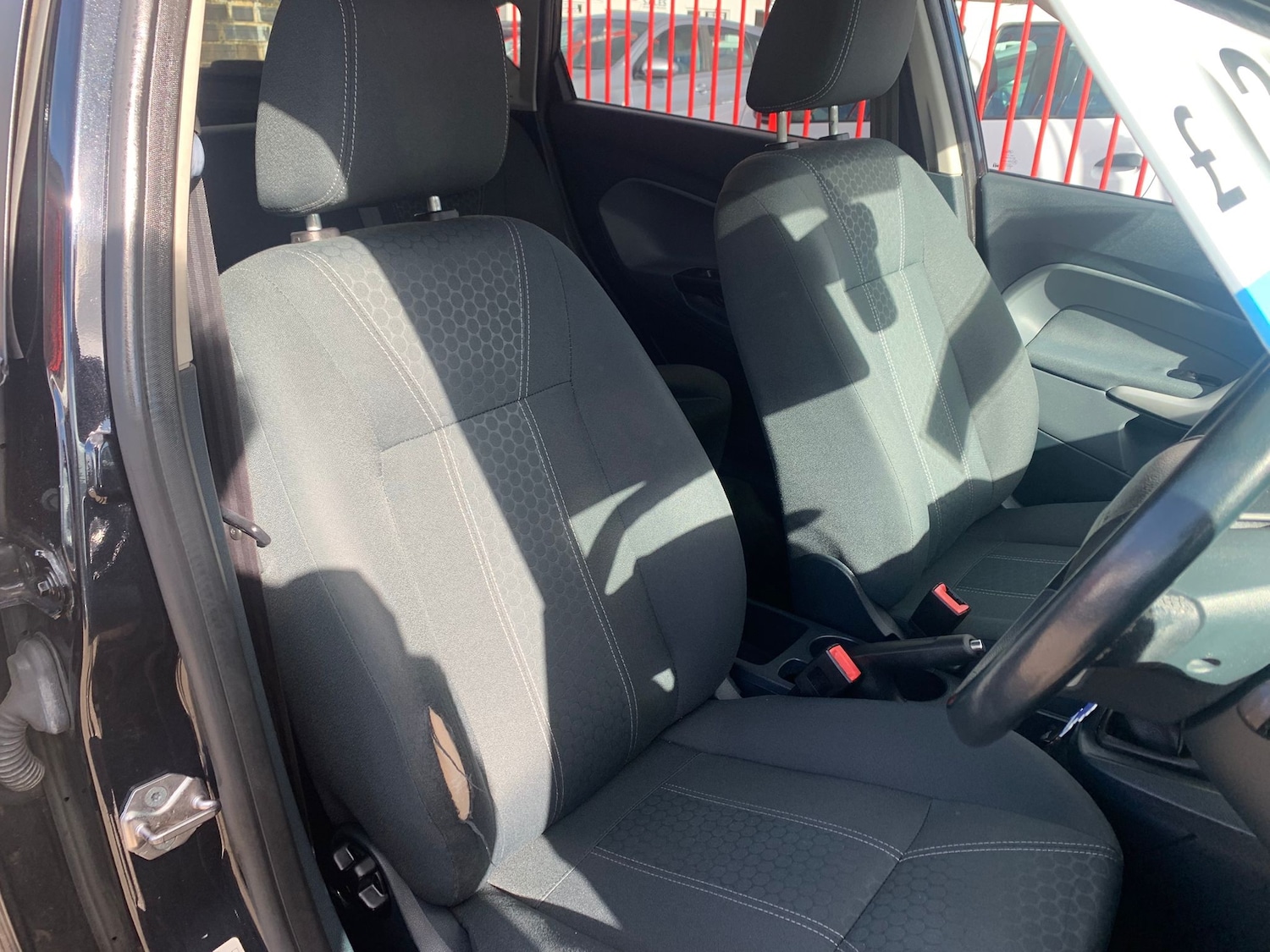 Used Ford Fiesta 2011 for sale - 77654089: Photo 8