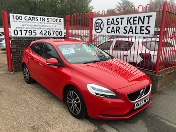 Used Volvo V40 2017 for sale - 76120162: Photo