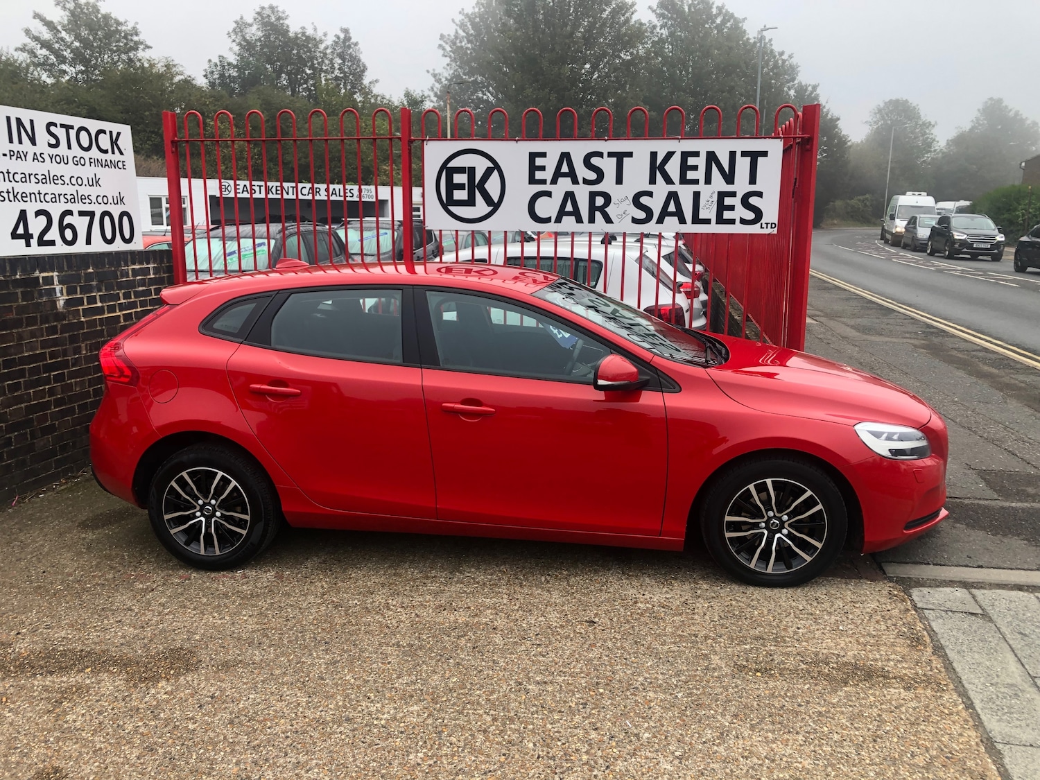 Used Volvo V40 2017 for sale - 76120162: Photo 5