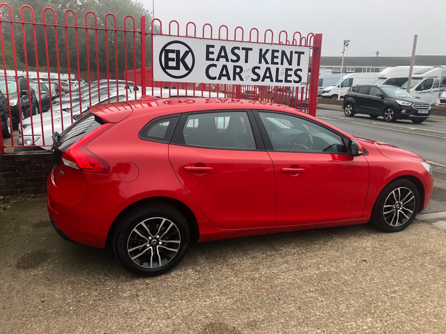 Used Volvo V40 2017 for sale - 76120162: Photo 6