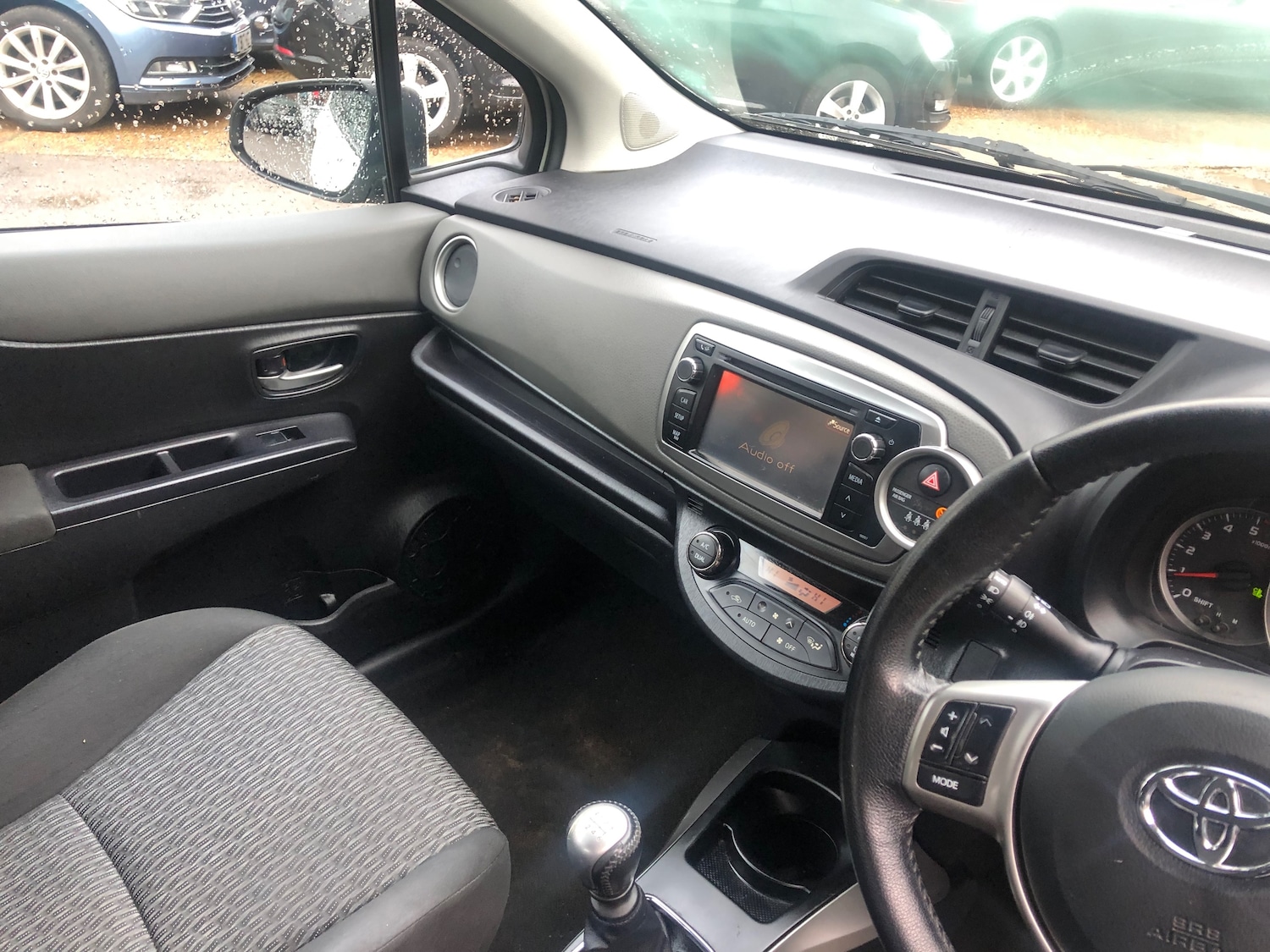 Used Toyota Yaris 2014 for sale - 77791733: Photo 10