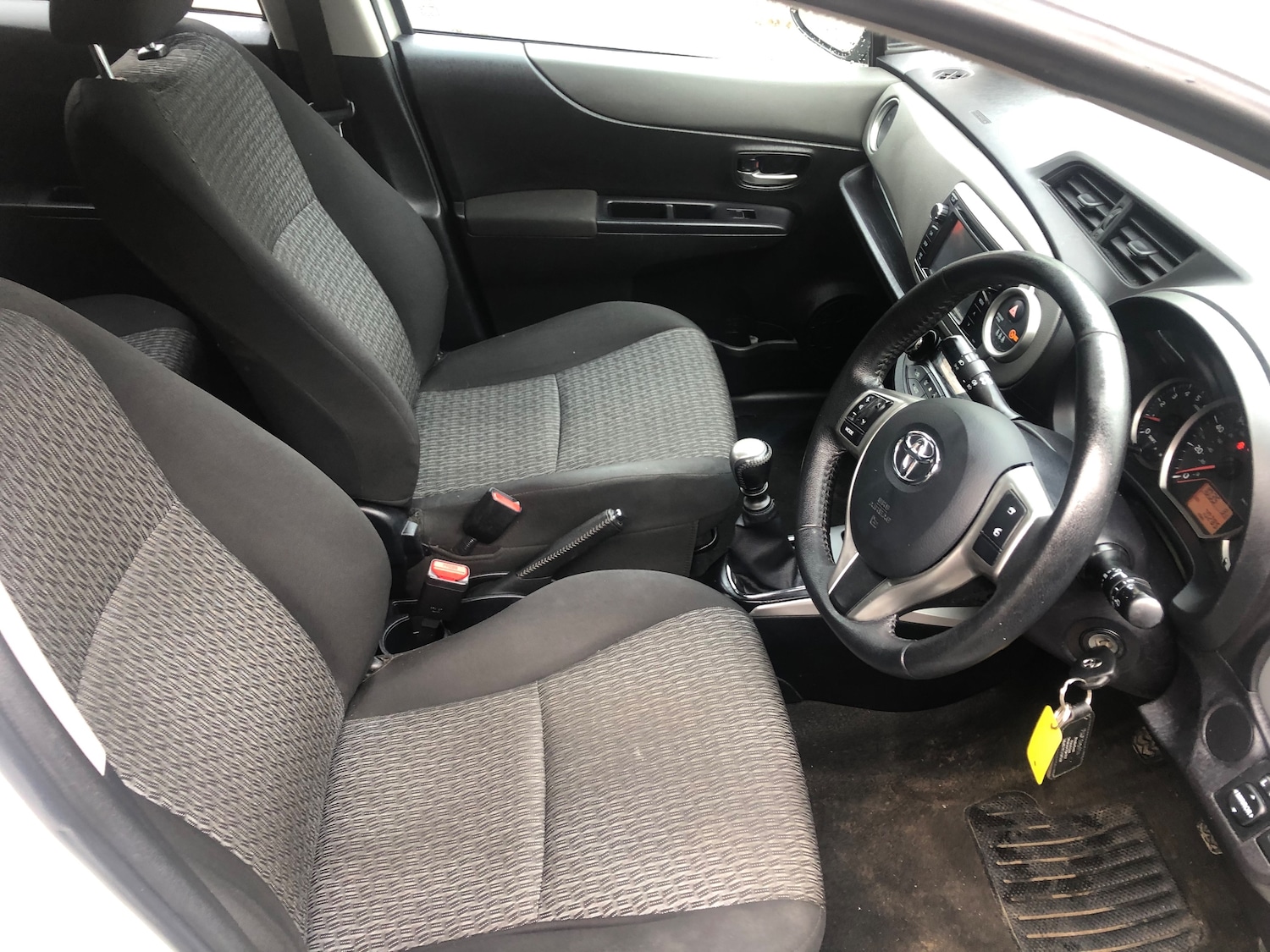 Used Toyota Yaris 2014 for sale - 77791733: Photo 9