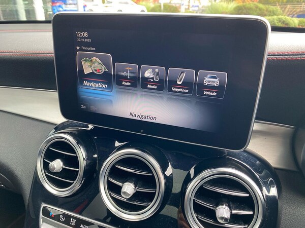 Used Mercedes-Benz GLC 2018 for sale - 76324632: Photo 11