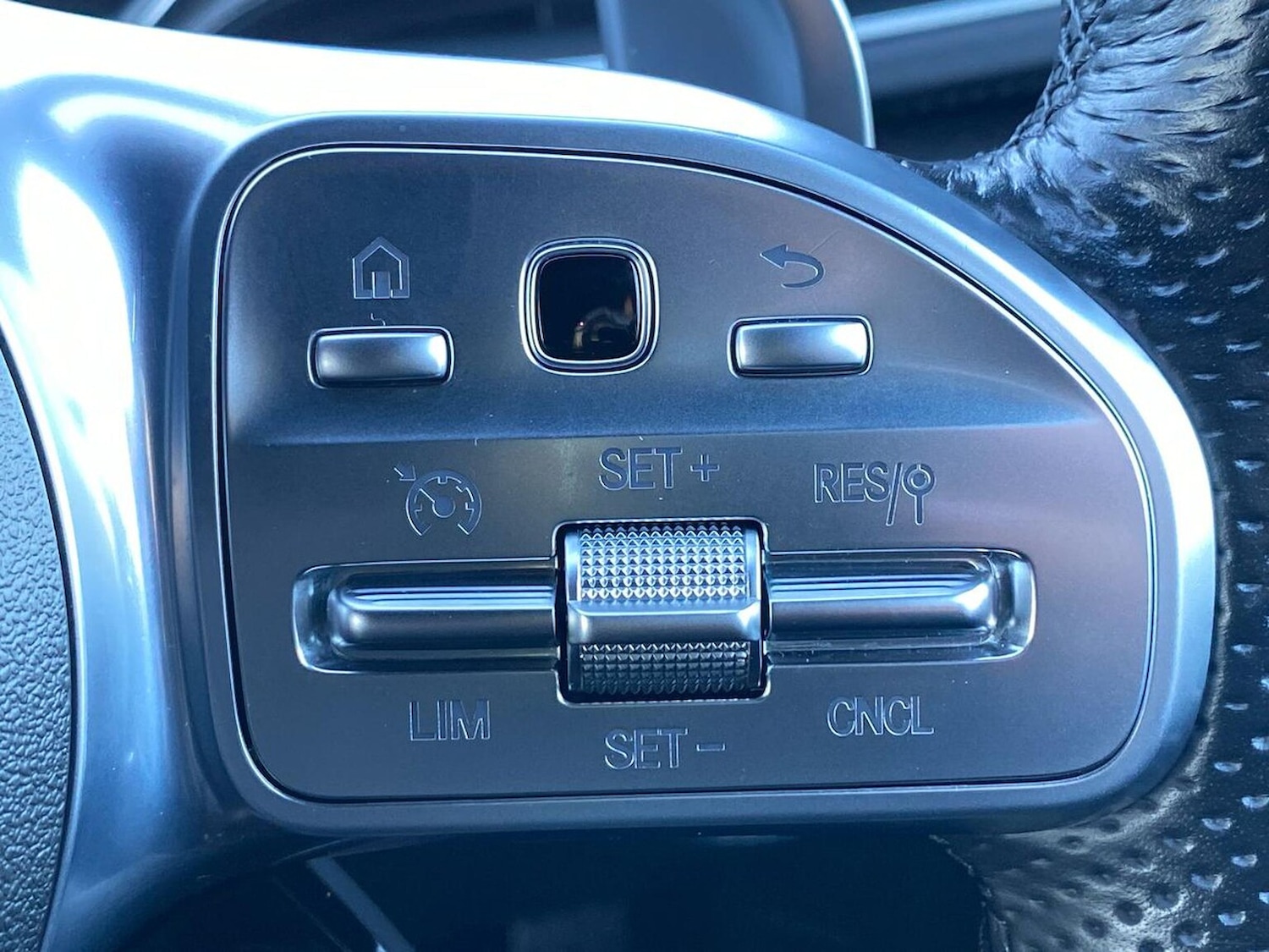 Used Mercedes-Benz GLE 2022 for sale - 76655910: Photo 27