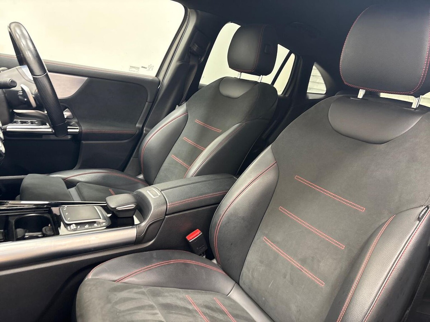 Used Mercedes-Benz EQA 2021 for sale - 76571025: Photo 3