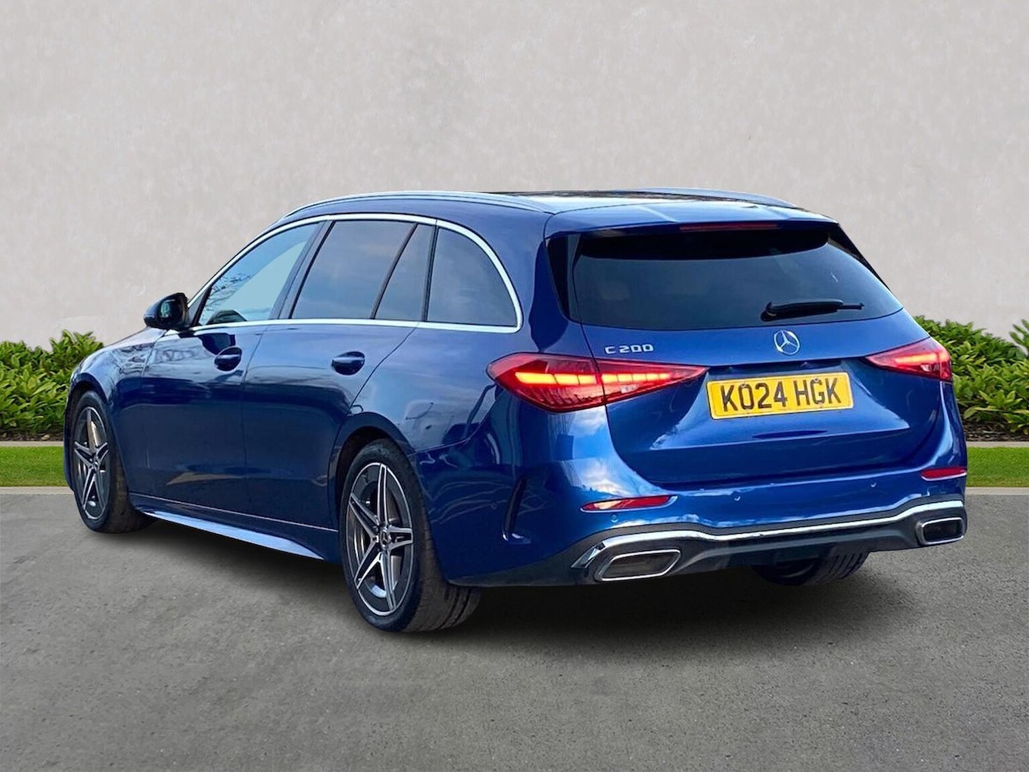 Used Mercedes-Benz C Class 2024 for sale - 76559794: Photo 2