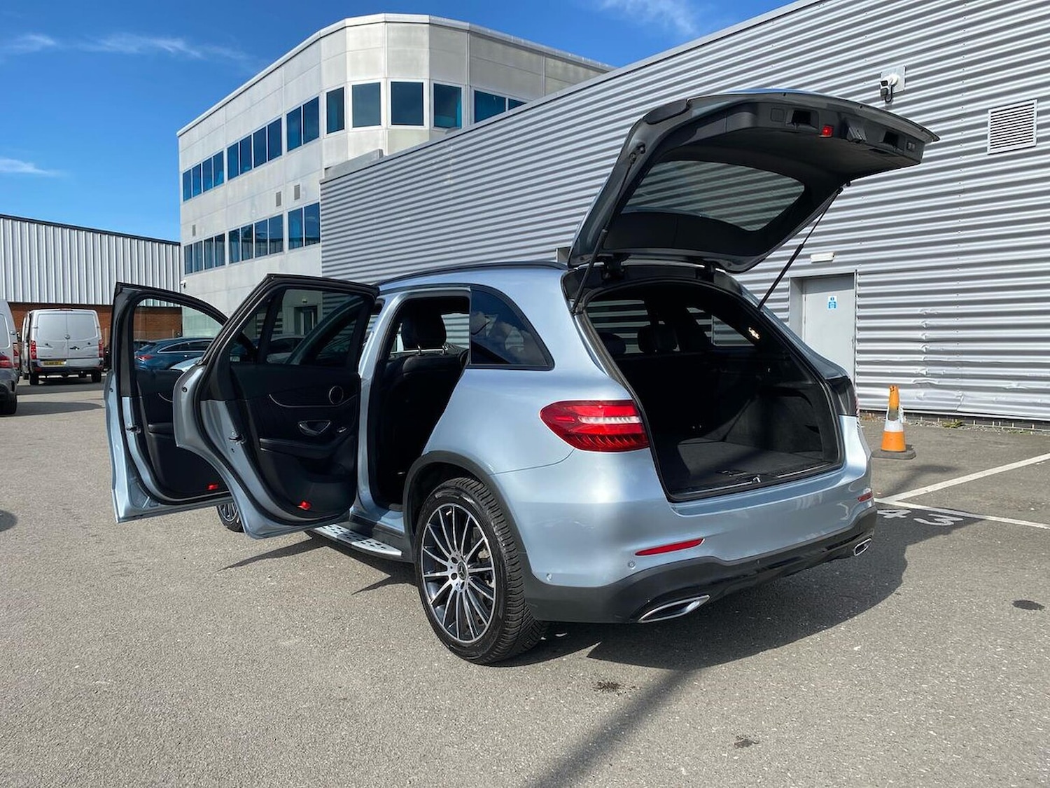 Used Mercedes-Benz GLC 2018 for sale - 76070265: Photo 40