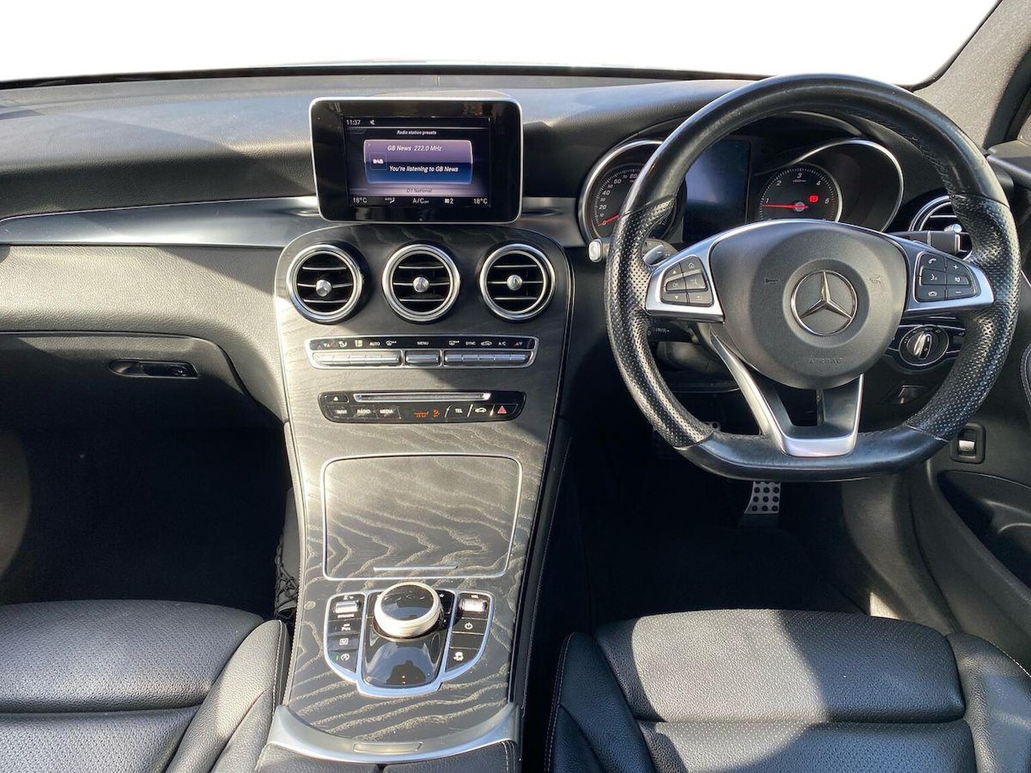 Used Mercedes-Benz GLC 2018 for sale - 76070265: Photo 8