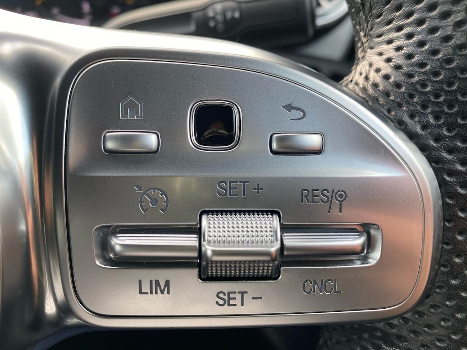 Used Mercedes-Benz CLA 2022 for sale - 76107117: Photo 27