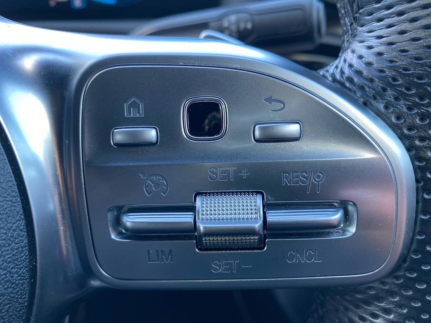 Used Mercedes-Benz A-Class 2021 for sale - 76605533: Photo 27