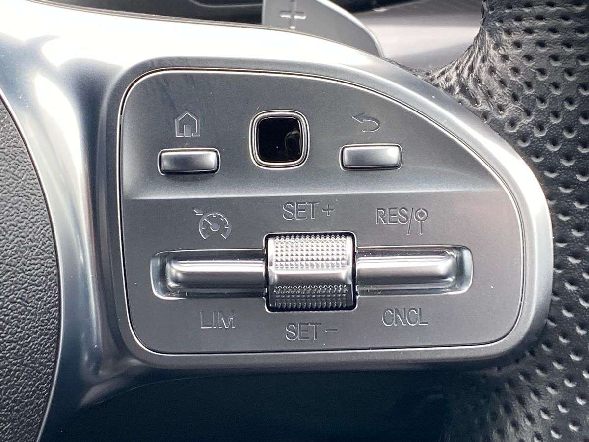 Used Mercedes-Benz EQC 2023 for sale - 78098331: Photo 36