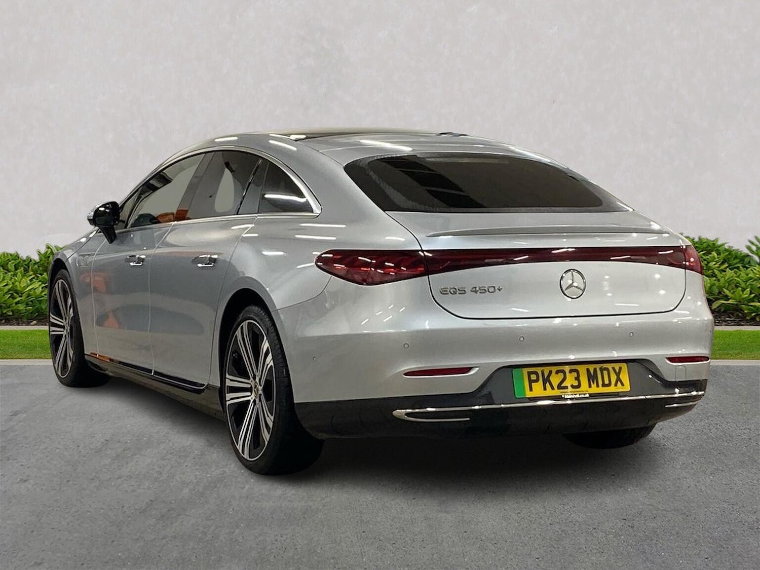 Used Mercedes-Benz EQS 2023 for sale - 76799389: Photo 2