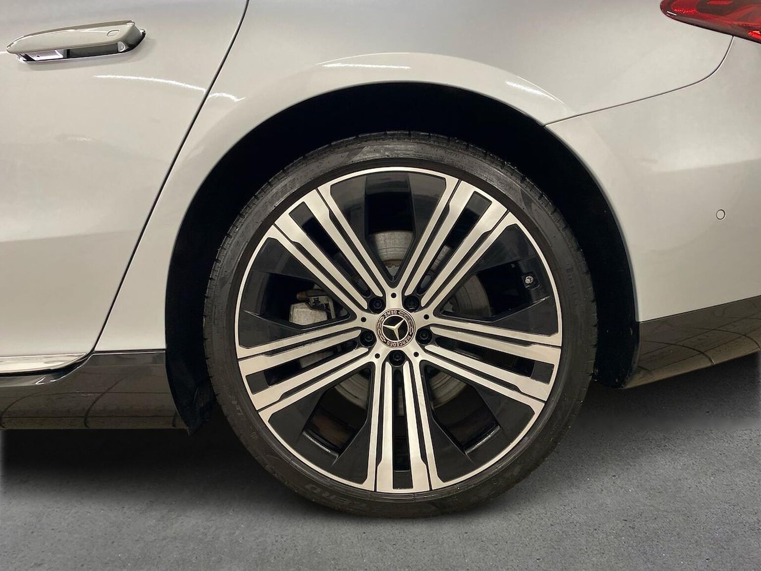 Used Mercedes-Benz EQS 2023 for sale - 76799389: Photo 6