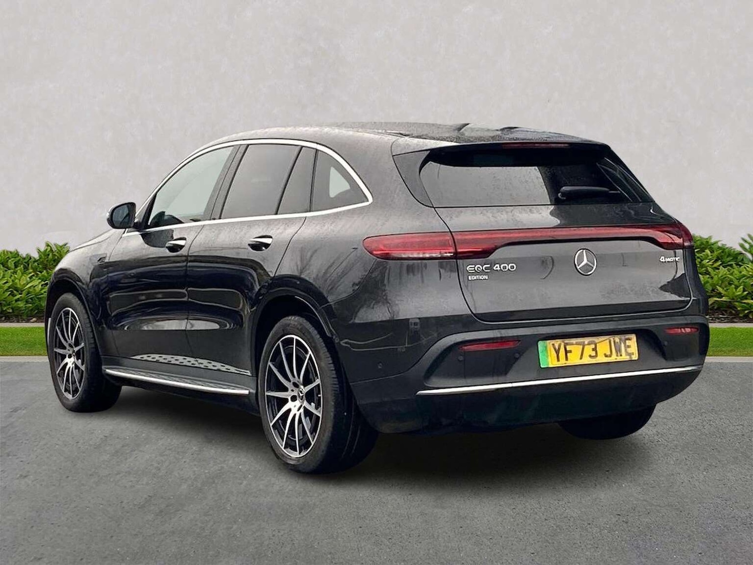 Used Mercedes-Benz EQC 2023 for sale - 77629395: Photo 2