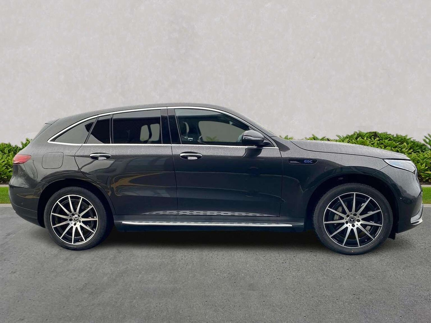 Used Mercedes-Benz EQC 2023 for sale - 77629395: Photo 3