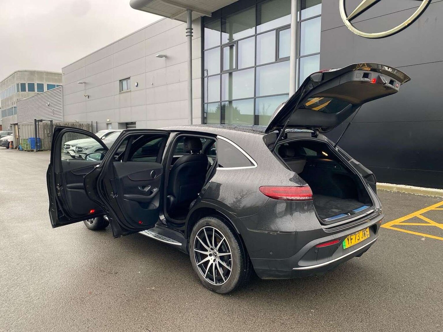 Used Mercedes-Benz EQC 2023 for sale - 77629395: Photo 40