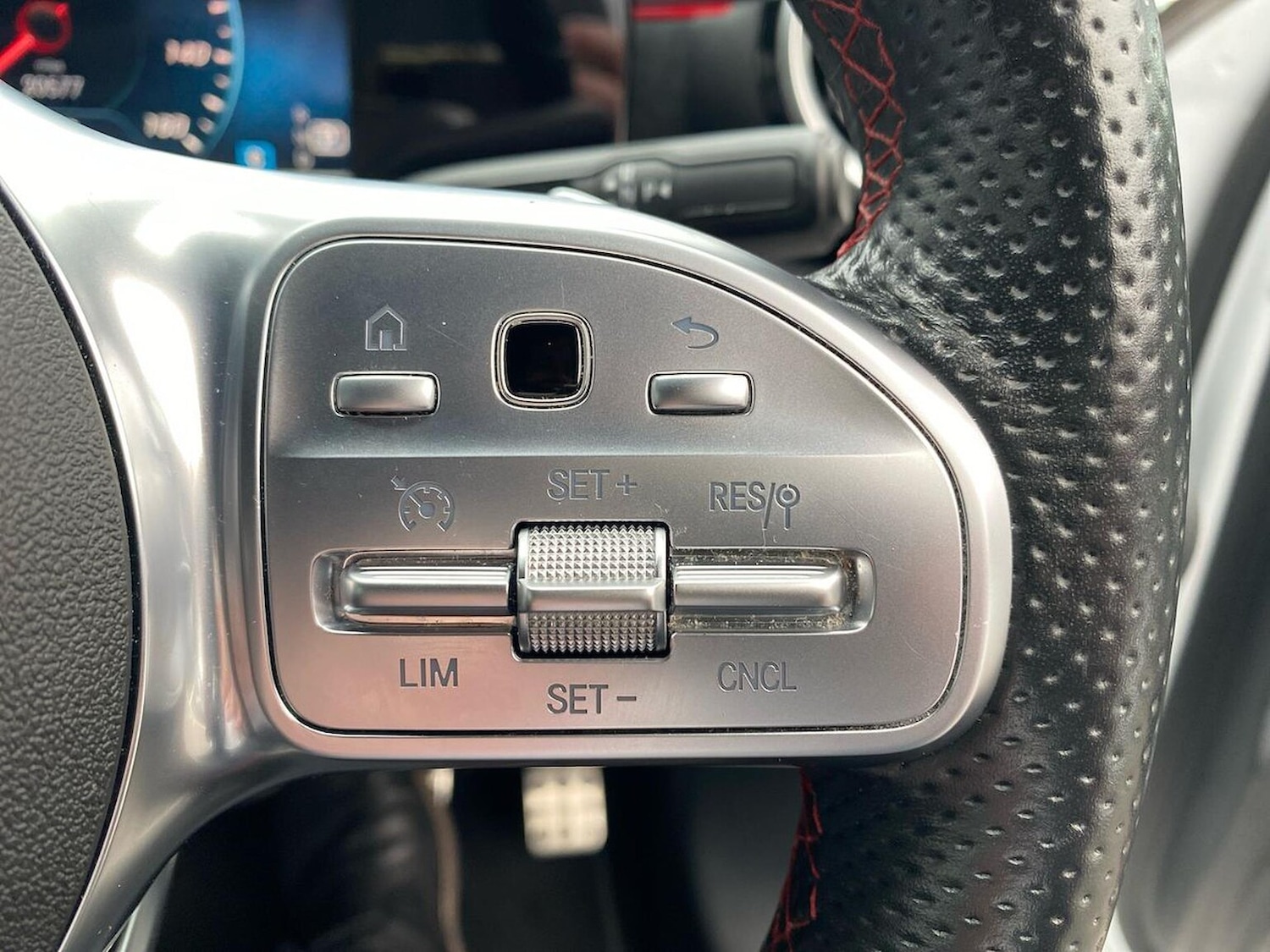 Used Mercedes-Benz A-Class 2019 for sale - 77034611: Photo 27