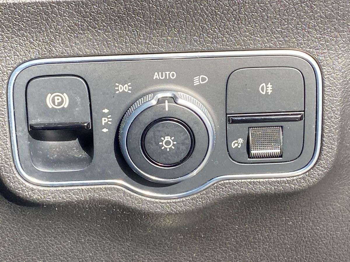 Used Mercedes-Benz GLB 2020 for sale - 78176504: Photo 34